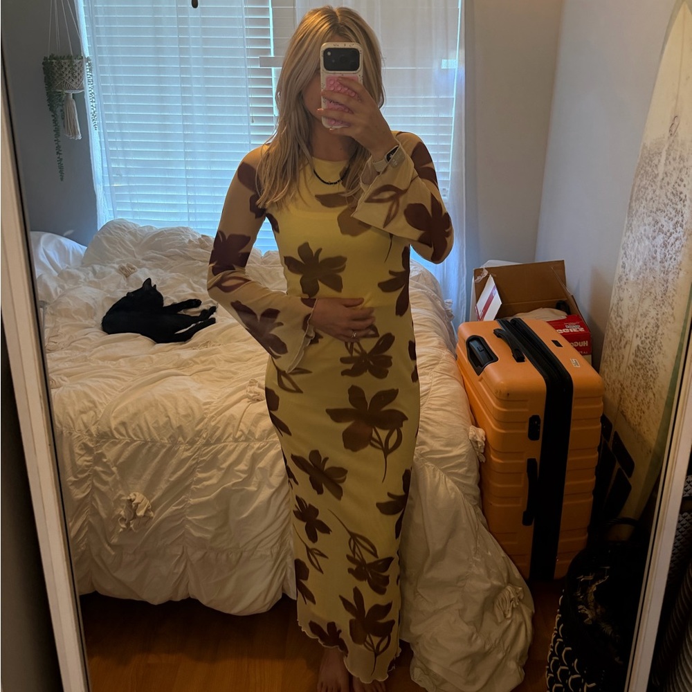 BOOHOO dress